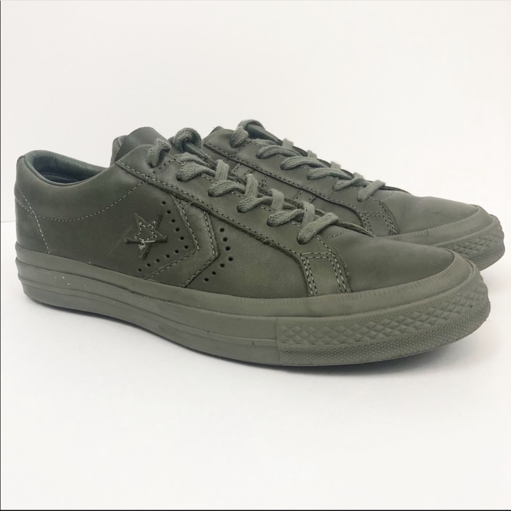 Converse Chuck Taylor low top 7.5